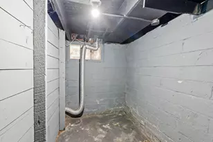 936 Duchess St, Saint Paul, MN 55106 - Photo 25