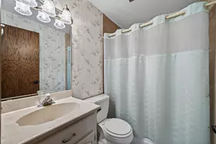 2420 Lancaster Ln N, Plymouth, MN 55441 - Photo 35