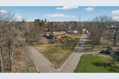 2420 Lancaster Lane N, Plymouth, MN 55441 - Photo 65