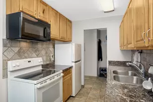 811 Smetana Rd, Hopkins, MN 55343 - Photo 5