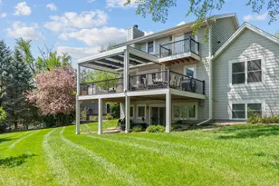 321 Deerfoot Trail, Chanhassen, MN 55317 - Photo 45
