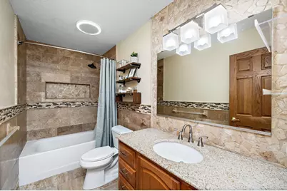 1061 Hillcrest Drive, Woodbury, MN 55125 - Photo 17