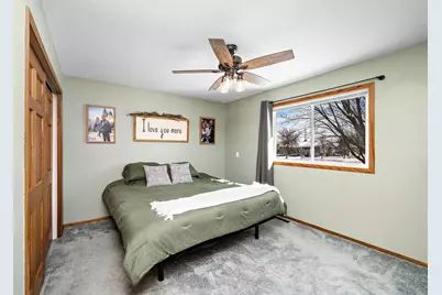 1061 Hillcrest Drive, Woodbury, MN 55125 - Photo 15