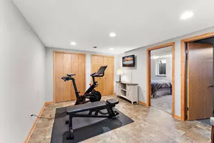 5600 Lindsay St, Golden Valley, MN 55422 - Photo 37