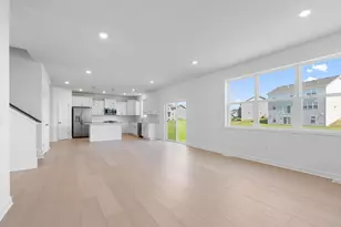 8902 Periwinkle Blvd, Woodbury, MN 55129 - Photo 5