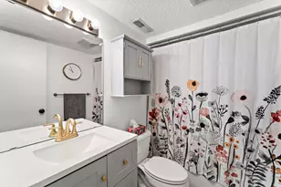 5615 Twin Lake Terrace N, Crystal, MN 55429 - Photo 29