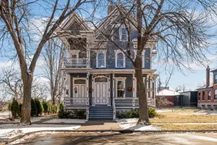 56 Irvine Park, Saint Paul, MN 55102 - Photo 1