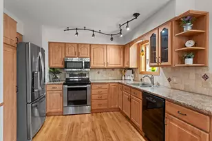 5427 Brittany Ct, White Bear Township, MN 55110 - Photo 7