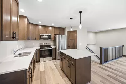 800 Texas Avenue NW, Hutchinson, MN 55350 - Photo 5