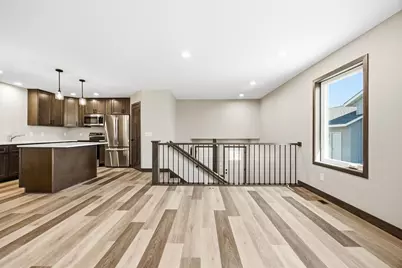 800 Texas Avenue NW, Hutchinson, MN 55350 - Photo 9