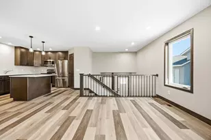 800 Texas Ave NW, Hutchinson, MN 55350 - Photo 9