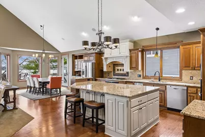 5110 Lexington Avenue N, Shoreview, MN 55126 - Photo 15