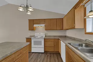 214 Appaloosa Ct, Braham, MN 55006 - Photo 7