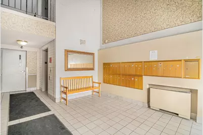 4001 Heritage Hills Drive #304, Bloomington, MN 55437 - Photo 25