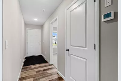 4712 5th Street NE, Saint Cloud, MN 56304 - Photo 3