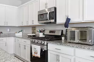 10060 Drake St NW, Coon Rapids, MN 55433 - Photo 13