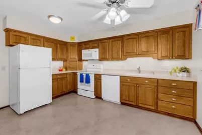 2705 Larch Lane N, Plymouth, MN 55441 - Photo 9