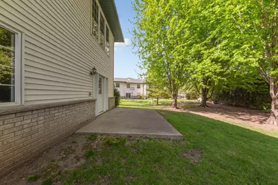2129 Bard Court, Faribault, MN 55021 - Photo 5