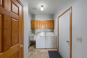 2129 Bard Ct, Faribault, MN 55021 - Photo 21