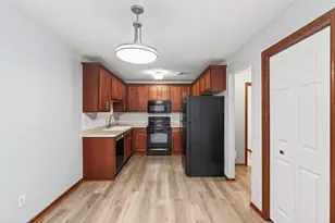 1316 Raintree Ln, Waconia, MN 55387 - Photo 11