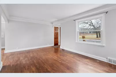 2711 Xerxes Avenue N, Robbinsdale, MN 55422 - Photo 5