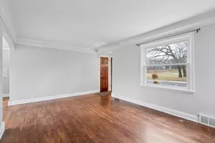 2711 Xerxes Ave N, Robbinsdale, MN 55422 - Photo 5