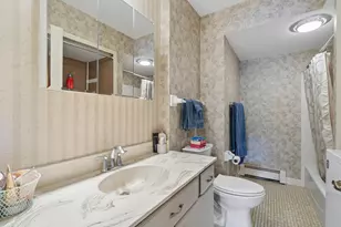 2465 Londin Ln E, Maplewood, MN 55119 - Photo 7