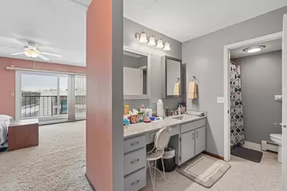 2465 Londin Lane E #401, Maplewood, MN 55119 - Photo 5