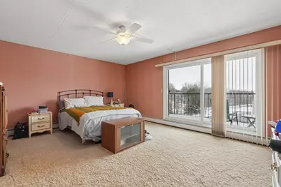 2465 Londin Lane E #401, Maplewood, MN 55119 - Photo 3