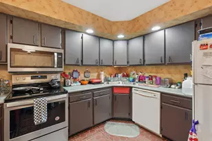 2465 Londin Ln E, Maplewood, MN 55119 - Photo 11