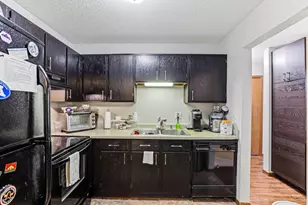 3850 Plymouth Blvd, Plymouth, MN 55446 - Photo 15