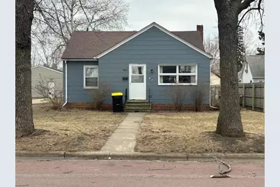 823 Columbus Avenue, Westbrook, MN 56183 - Photo 1