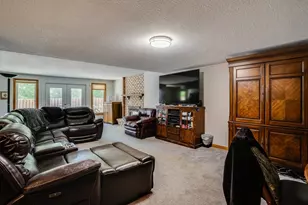 8973 Knoble Ct, Eden Prairie, MN 55347 - Photo 35