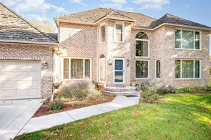 8973 Knoble Ct, Eden Prairie, MN 55347 - Photo 5