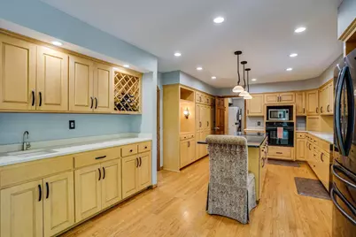 8973 Knoble Court, Eden Prairie, MN 55347 - Photo 15