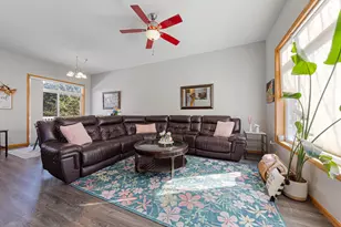 1313 Constitutional Dr, Northfield, MN 55057 - Photo 9