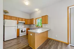 1313 Constitutional Dr, Northfield, MN 55057 - Photo 9