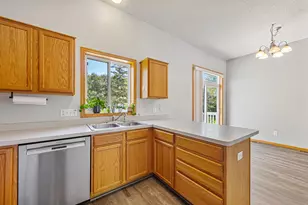 1313 Constitutional Dr, Northfield, MN 55057 - Photo 13