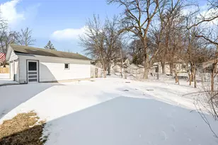 613 4th Ave SE, Waseca, MN 56093 - Photo 13