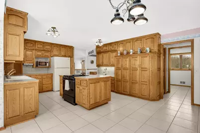 2031 Timberwood Drive, Chanhassen, MN 55317 - Photo 11