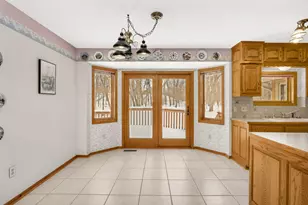 2031 Timberwood Dr, Chanhassen, MN 55317 - Photo 13