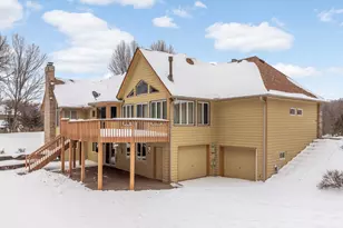 2031 Timberwood Dr, Chanhassen, MN 55317 - Photo 5