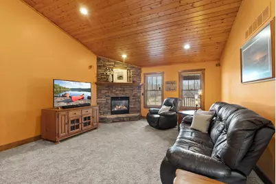 32126 Hornsby Street NE, North Branch, MN 55056 - Photo 7