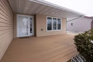 1527 41st Ave S, Moorhead, MN 56560 - Photo 3