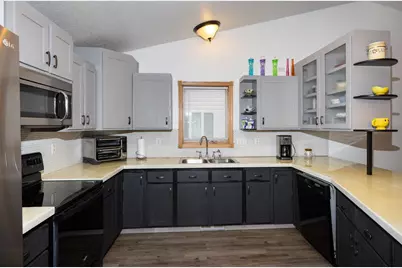 1527 41st Avenue S, Moorhead, MN 56560 - Photo 9