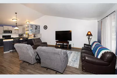 1527 41st Avenue S, Moorhead, MN 56560 - Photo 5