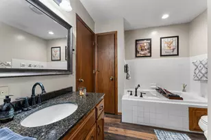 6356 11th St N, Oakdale, MN 55128 - Photo 37