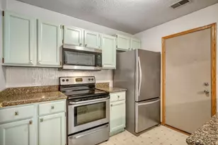 2017 Southcross Dr W, Burnsville, MN 55306 - Photo 9