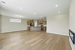 3660 Coral Bell Dr, Shakopee, MN 55379 - Photo 15