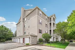 12761 College View Dr, Eden Prairie, MN 55347 - Photo 3